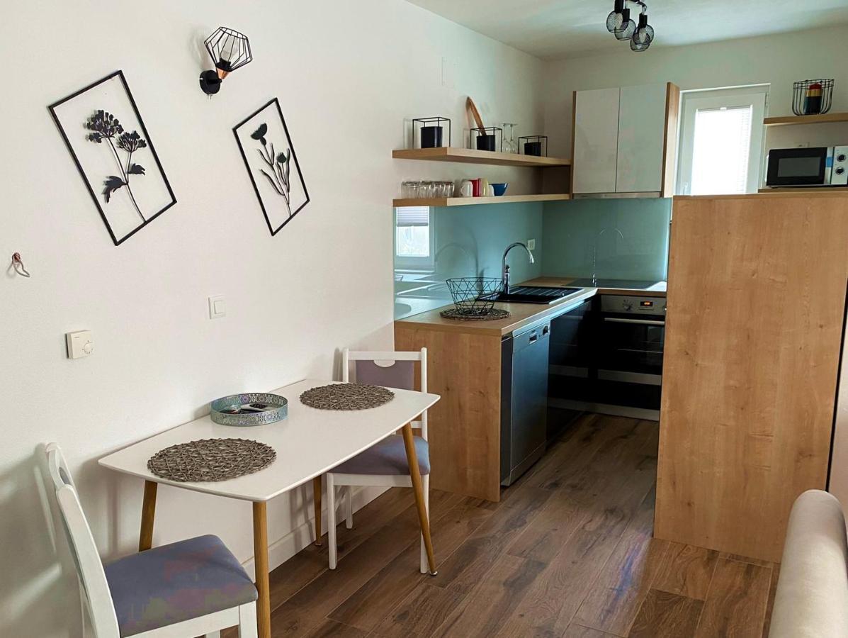 Apartments Junior Ζαντάρ Εξωτερικό φωτογραφία